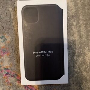 Apple iPhone 11 Pro Max Leather Folio - Black